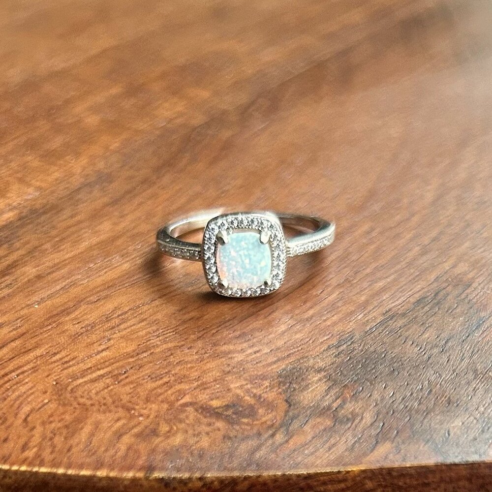 New WHITE OPAL PRINCESS CUT .925 Sterling Silver Ring 💍